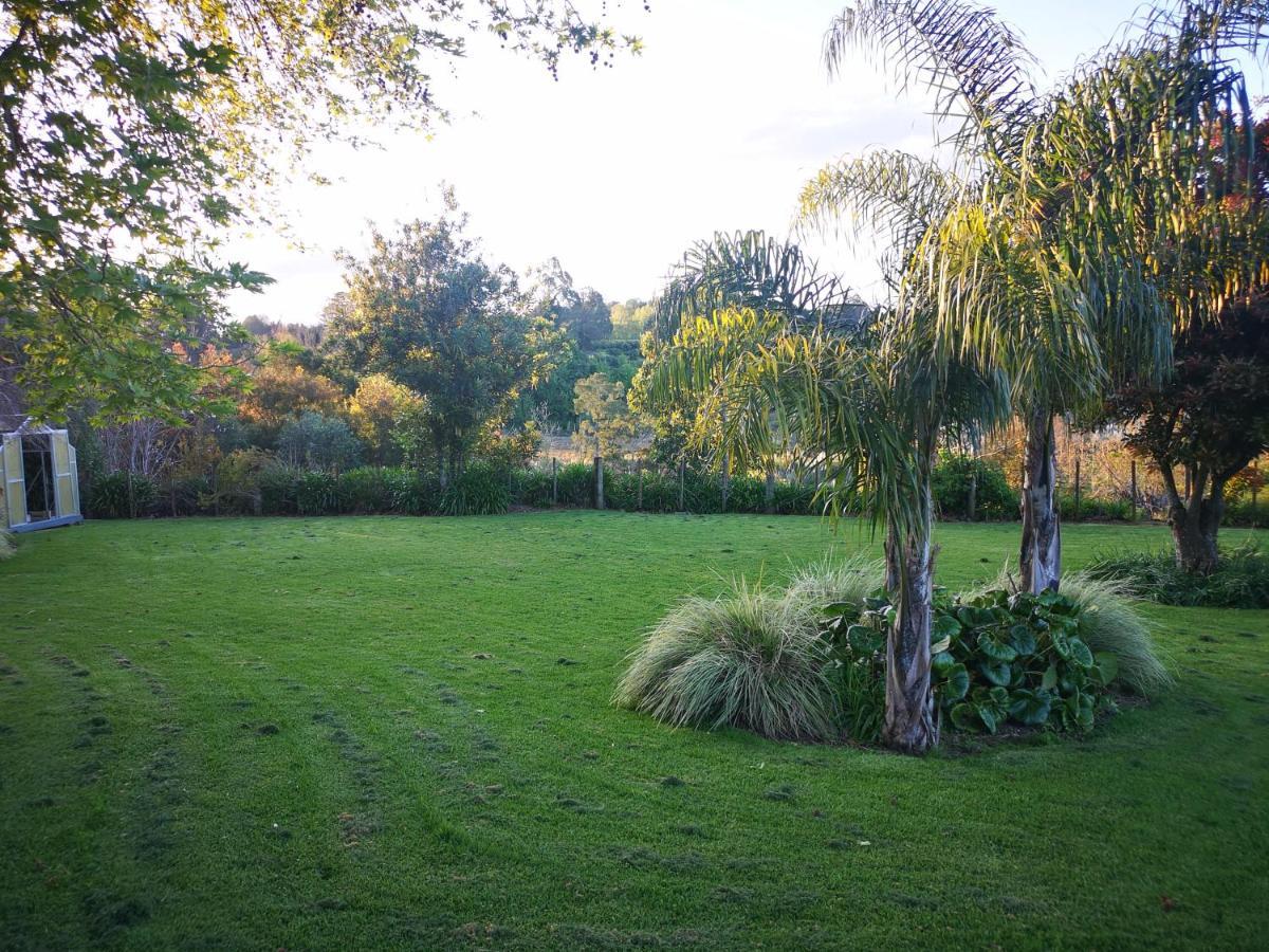 Whakamarama River Side Lodge מראה חיצוני תמונה