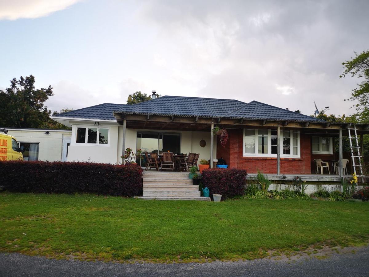 Whakamarama River Side Lodge מראה חיצוני תמונה